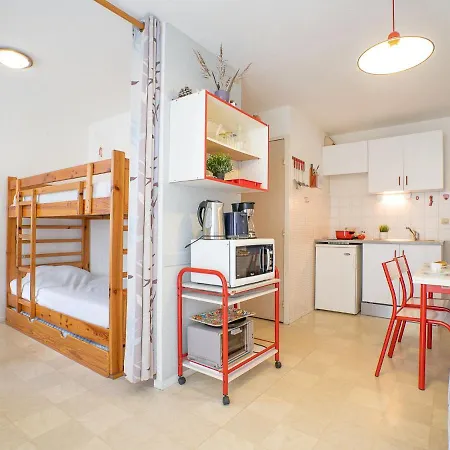 Apartment Le Floride By Interhome Le Grau-du-Roi